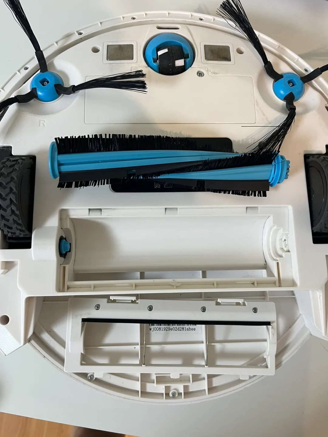 클리엔 R9 로봇청소기 팝니다