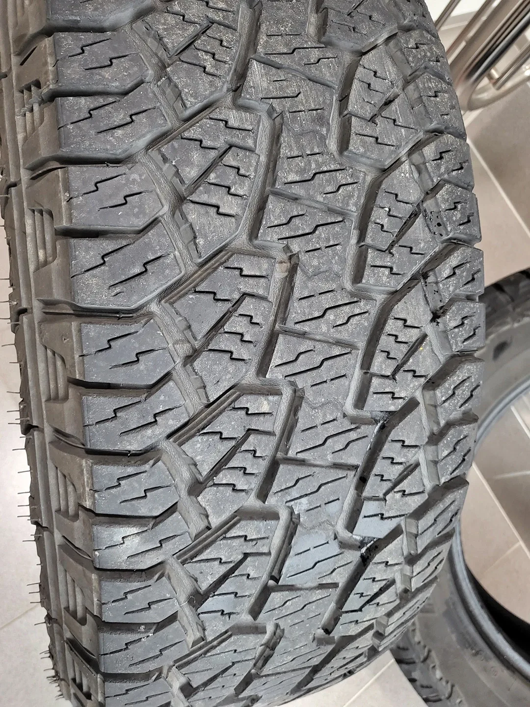 ATM  타이어 팝니다 중고 2개.