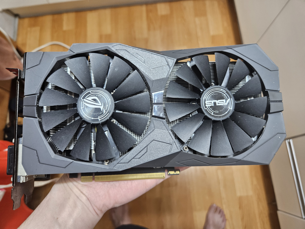 라데온 rx570 4g 팝니다 | 당근 중고거래