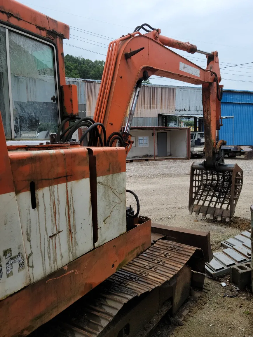 포크레인중고0.2부속갑수리요함고철갑으로판매