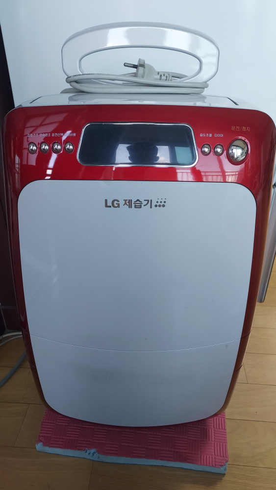 엘지 제습기 팝니다