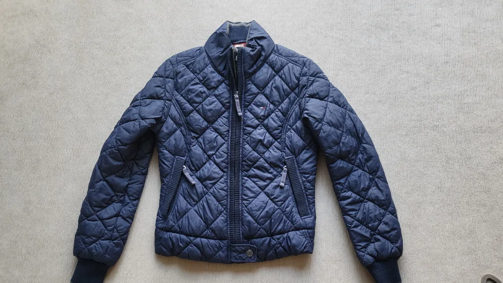 [중고] 타미힐피거 여성 누빔점퍼 S