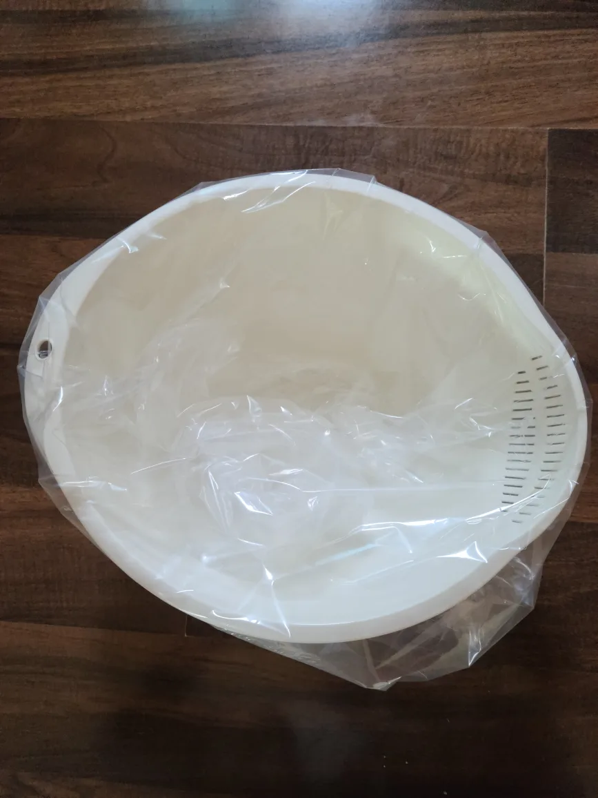 쌀바가지(새상품1개.중고  거의 새거 2개)