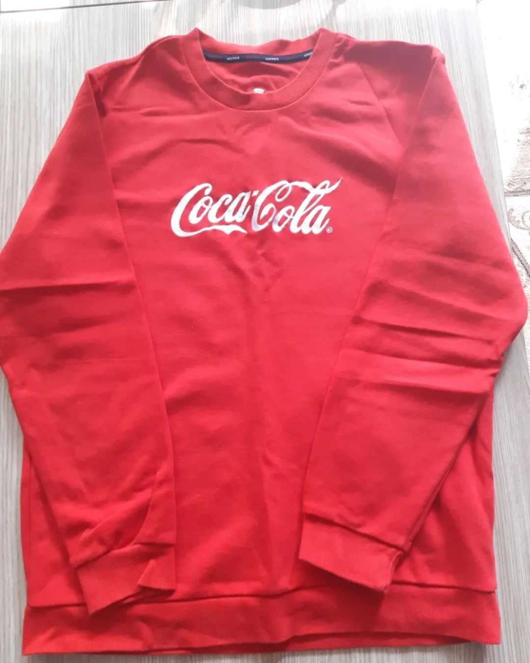 코카콜라 리미티드 에디션 맨투맨 티셔츠 팝니다 극미중고 남녀공용