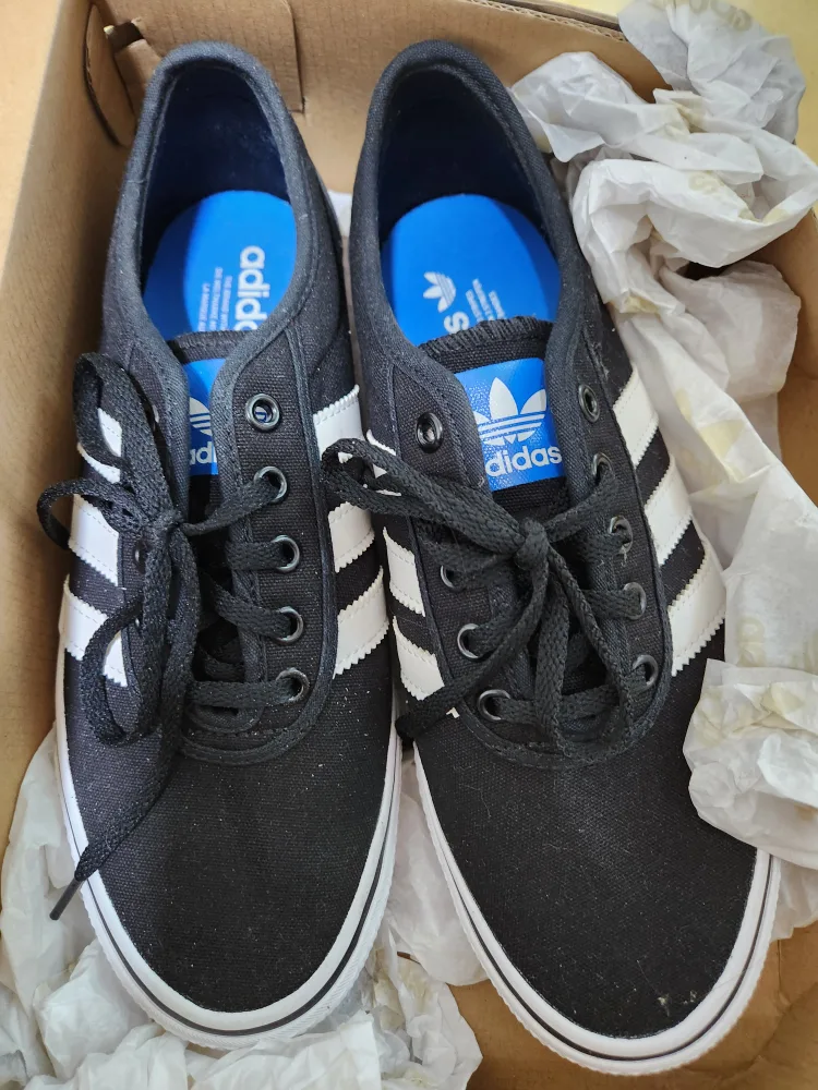 아디다스 아디 이즈 C75611 260사이즈 중고 판매