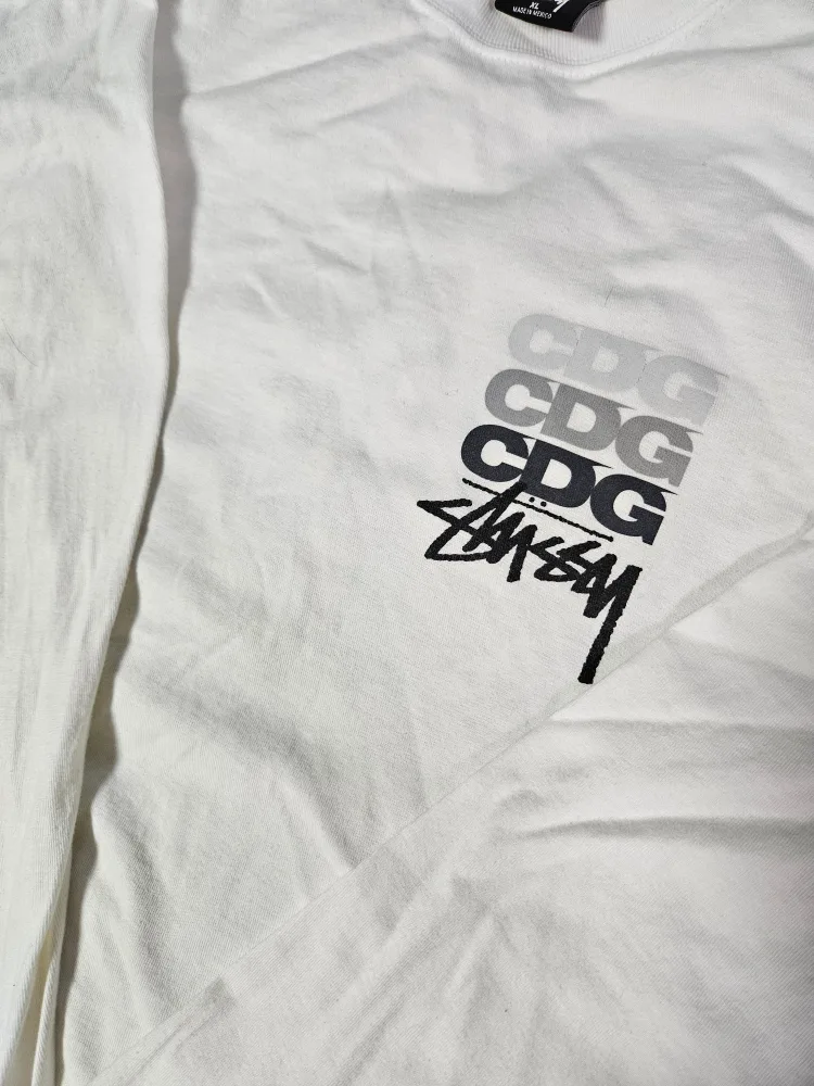 스투시 x CDG dot 롱슬리브 화이트 중고 단품