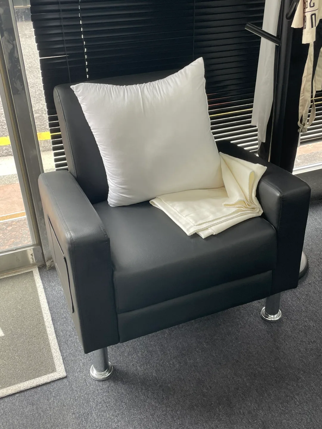 중고 급처 1인쇼파 블랙의자 인조가죽