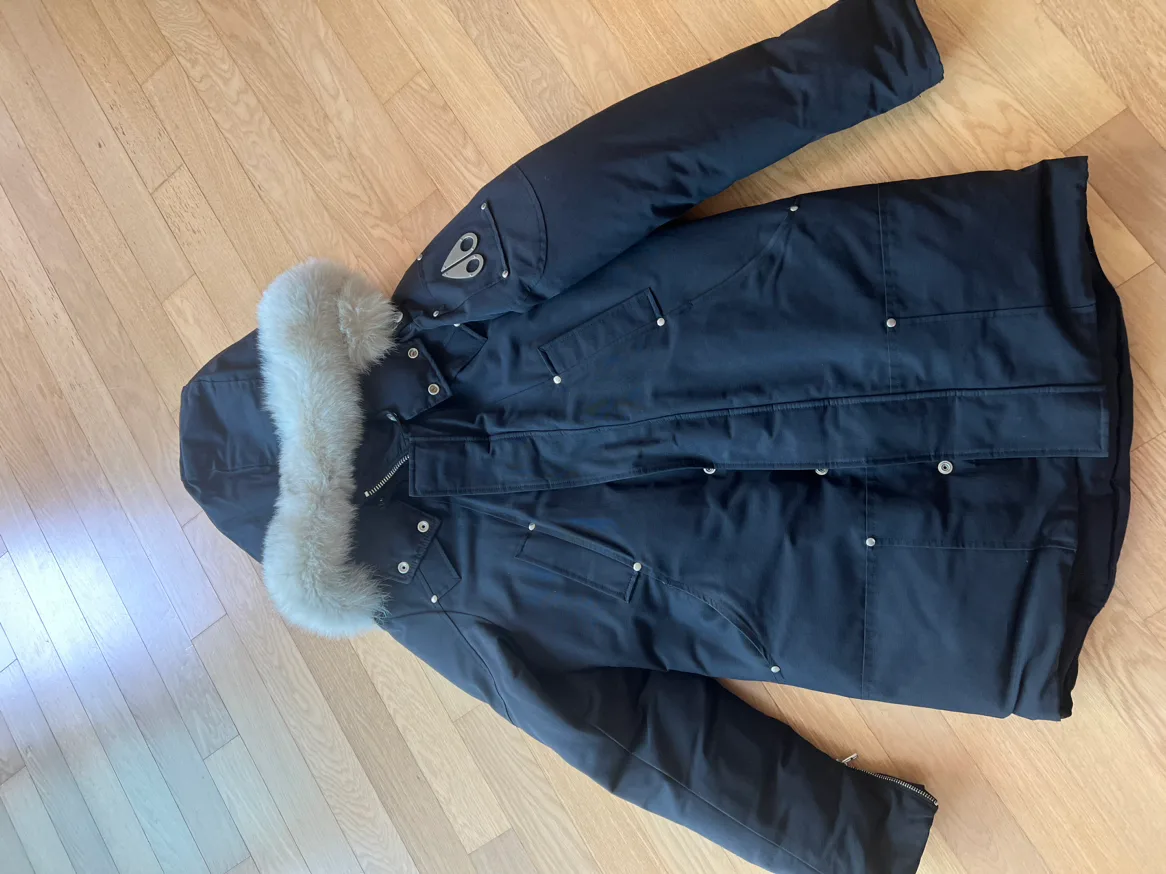 무스너클 남자 패딩 M 중고