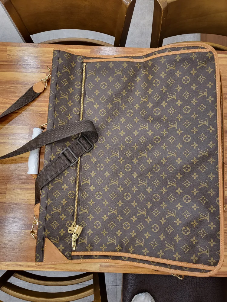 루이비통 모노그램 슈트케이스 중고