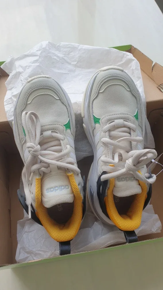 (새상품) 아디다스 운동화 235