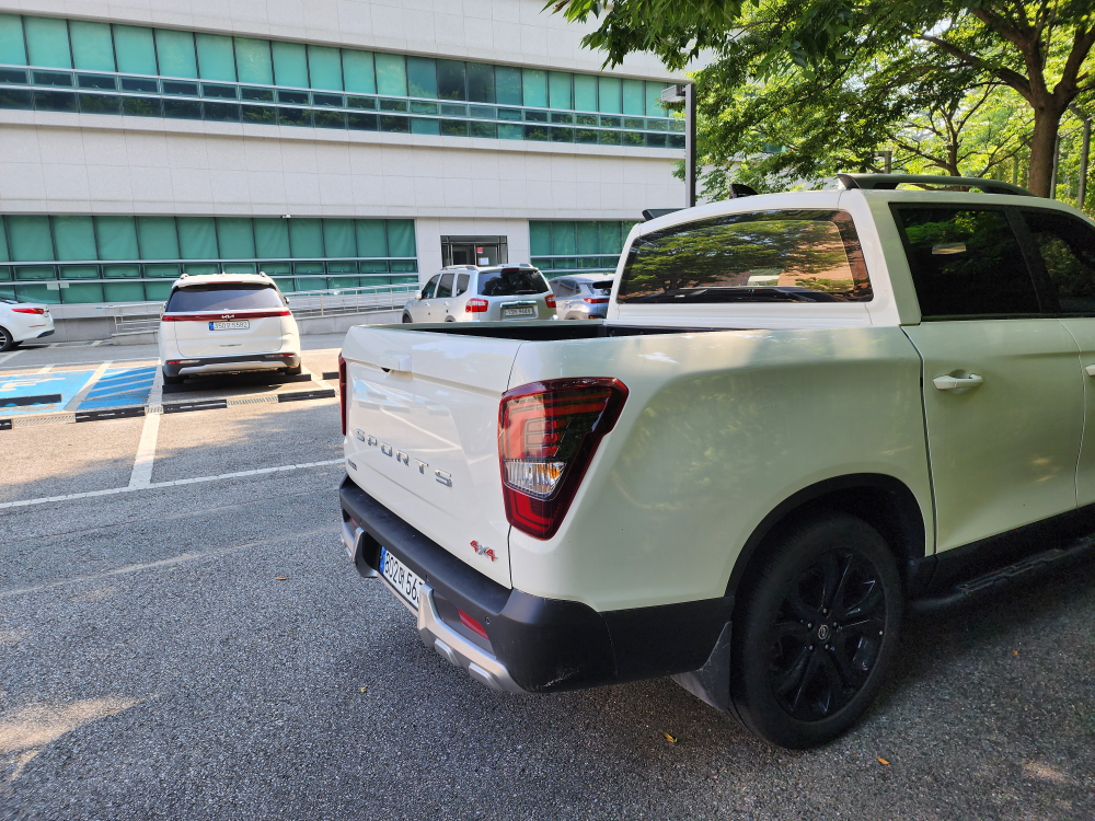 더 뉴 렉스턴 스포츠 Q215 5인승(디젤 2.2) 4WD 프레스티지 매물 썸네일