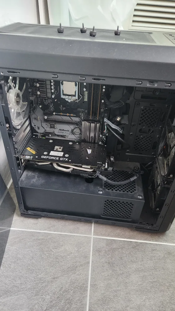 중고 컴퓨터 i5-8600k gtx1060