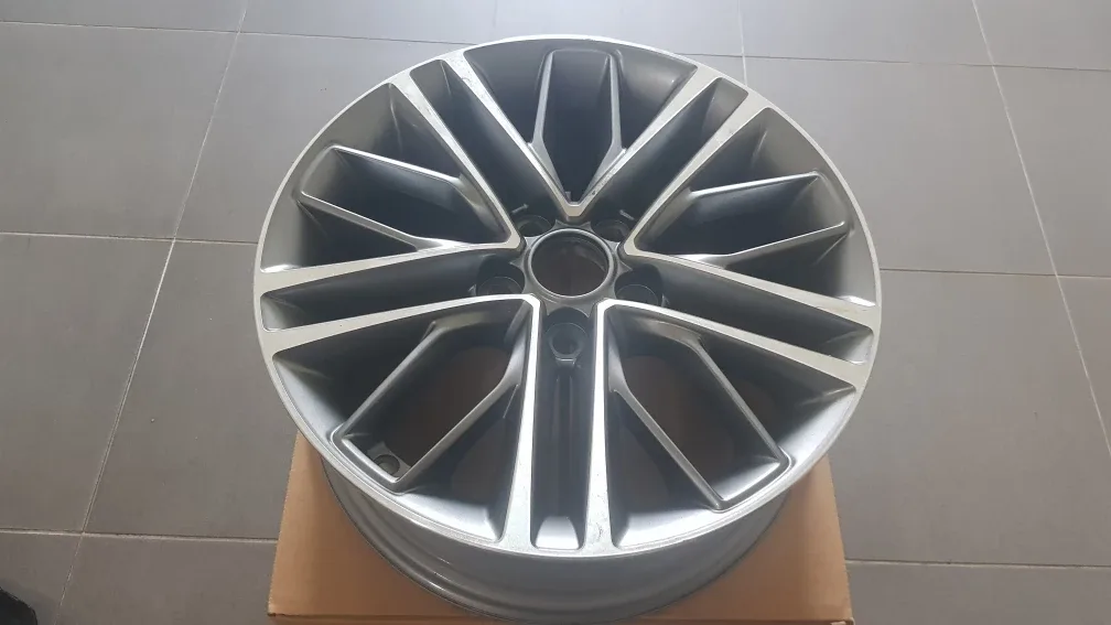 2017년형 그랜저IG 정품휠 1개 중고팝니다