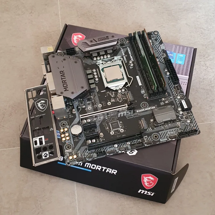 i5-9600k / msi b360m 박격포 / 삼성 ddr4 2666 (8g/16g) 중고 판매