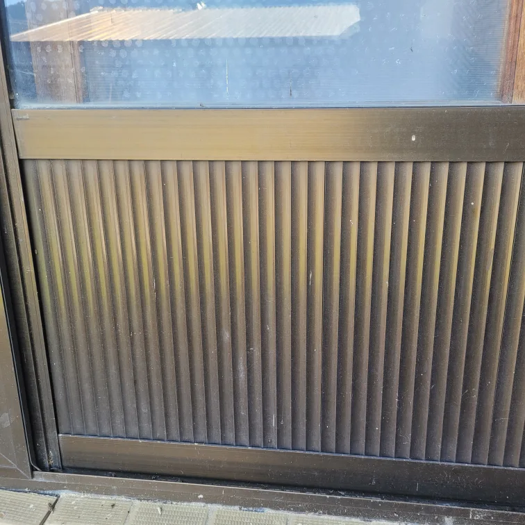 알미늄 샷시 판넬 구합니다