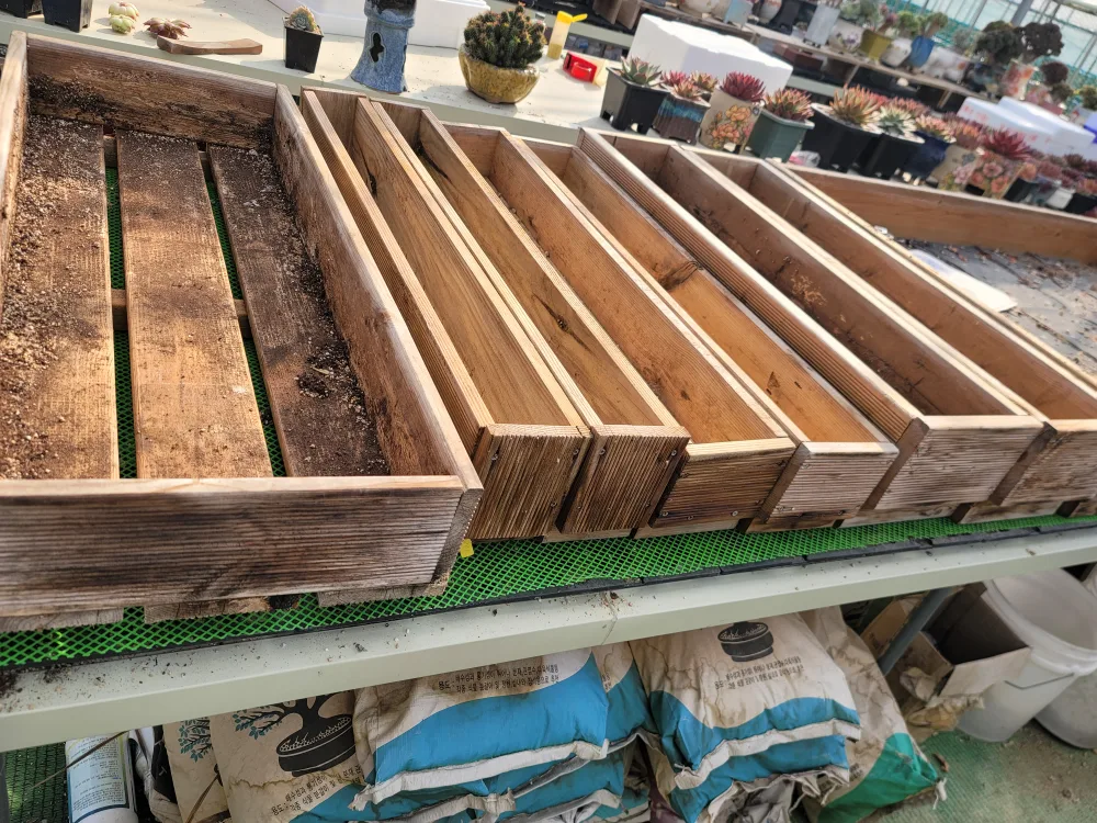 방부목 상자 중고 판매합니다.