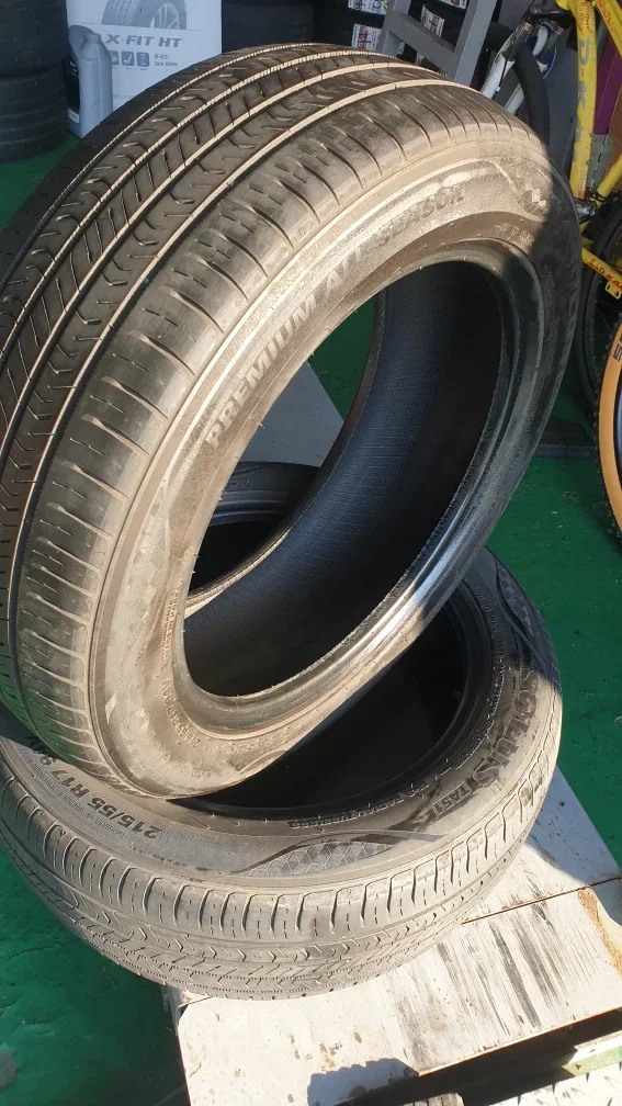 중고타이어  215 55 17  두개