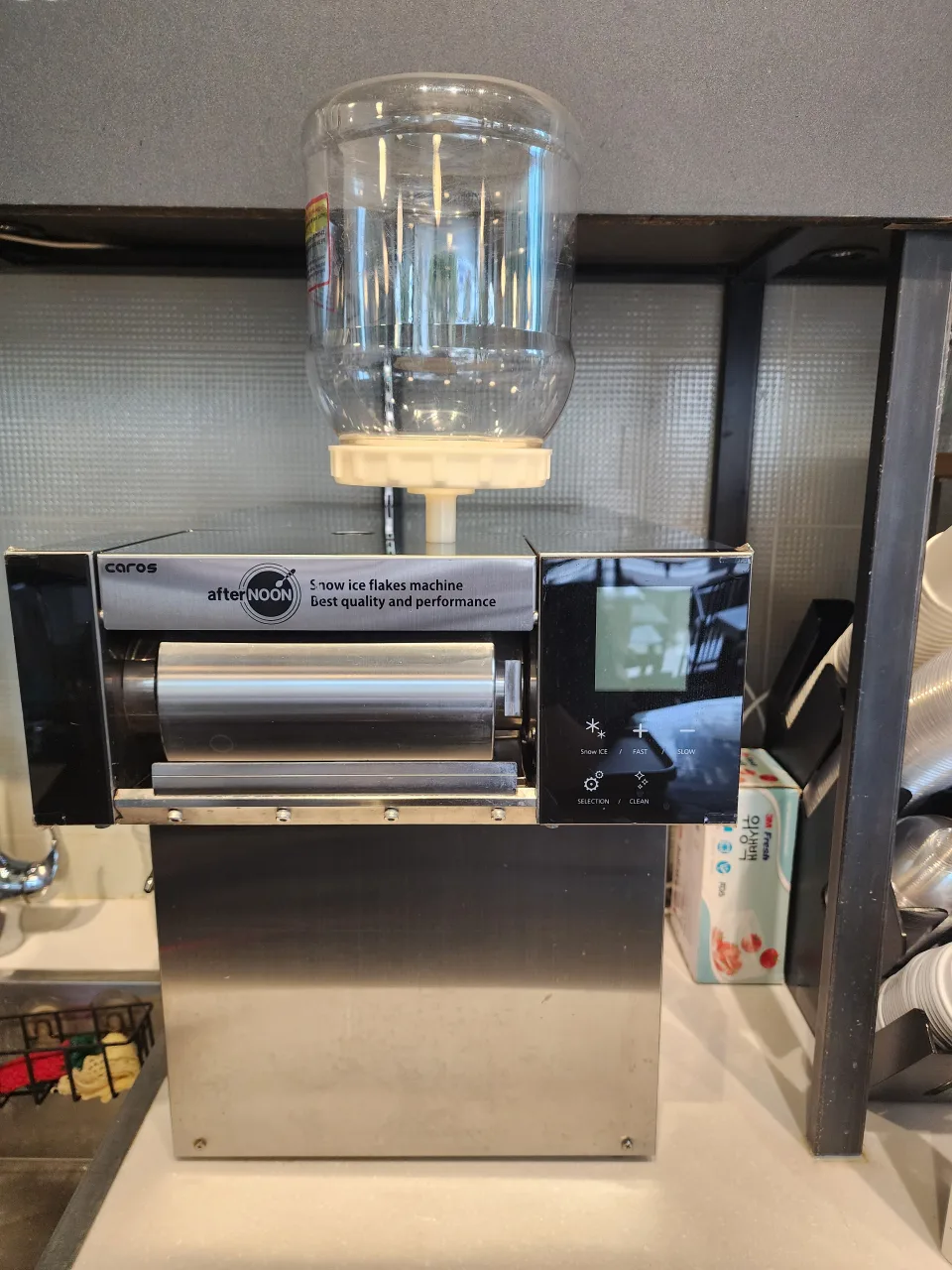 캐로스 애프터눈 눈꽃 제빙기 중고로 올립니다~