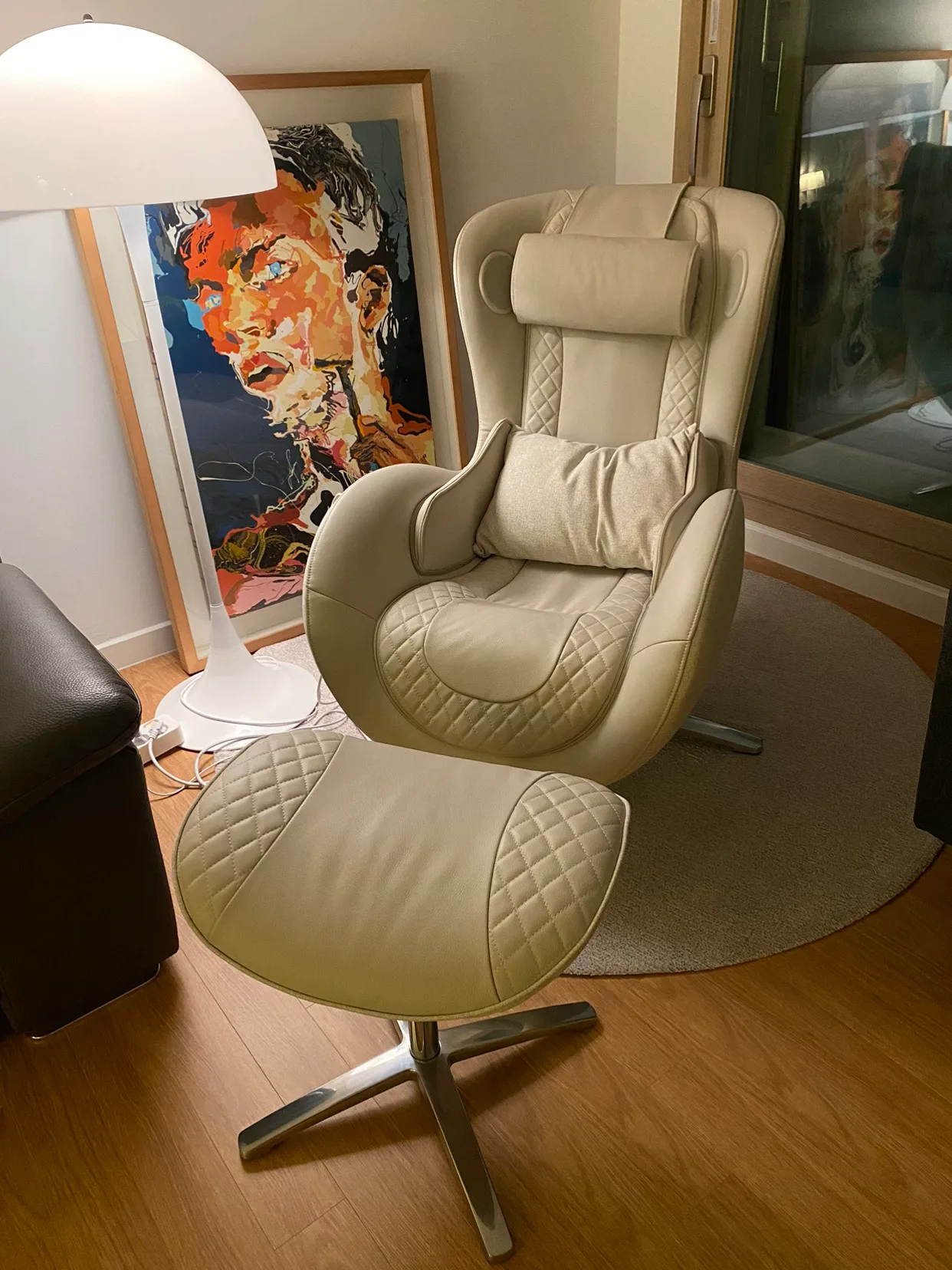 누하스 안마의자 엘더화이트컬러