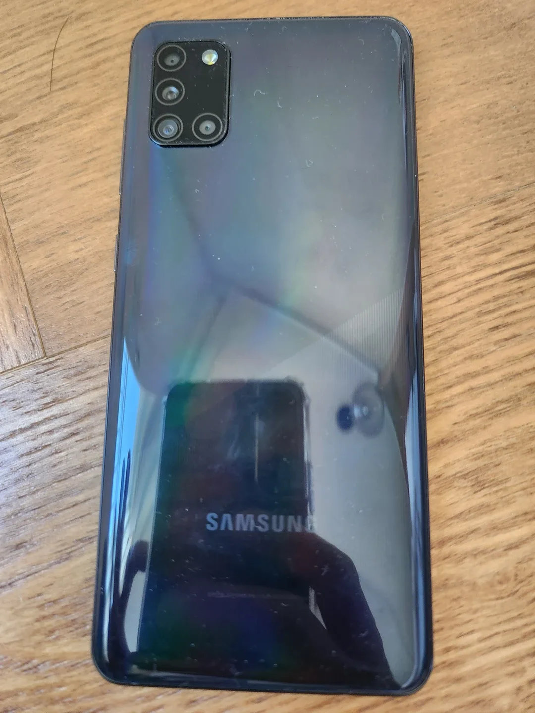 갤럭시A31 중고 기기 판매(액정번인있음)