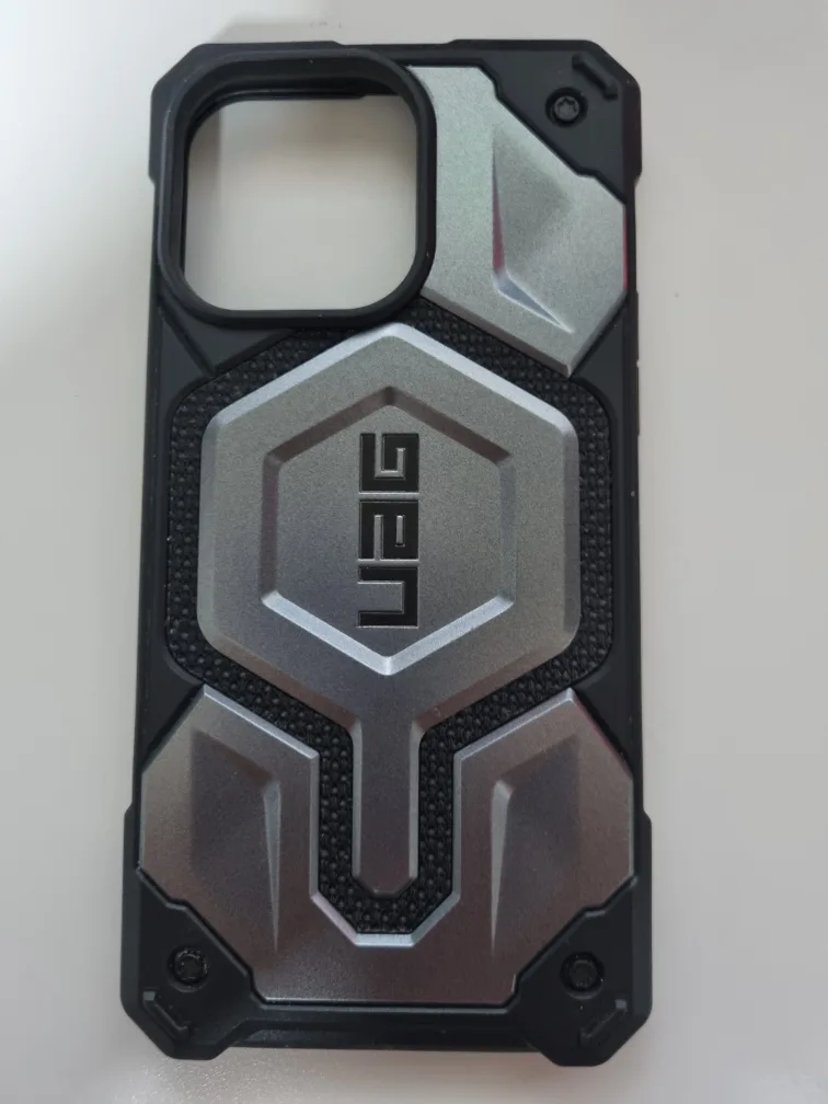 UAG 모나크 케블라 케블라실버 맥세이프 케이스 아이폰14프로맥스용 팝니다.