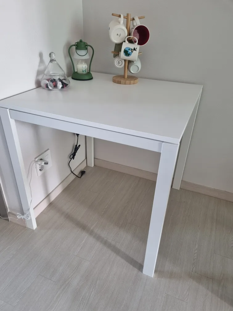 (중고) 이케아 멜토르프 화이트(75x75, 2년 사용)