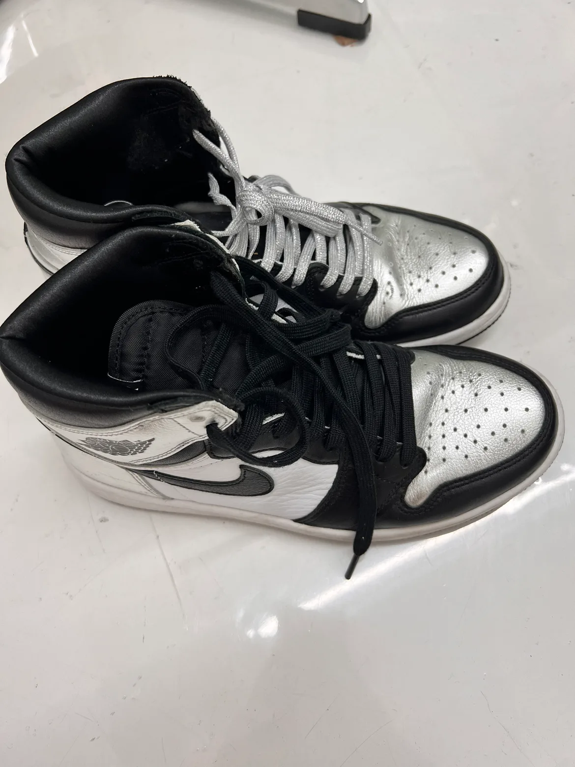 조던1하이 우먼 255사이즈 (중고) 팔아요