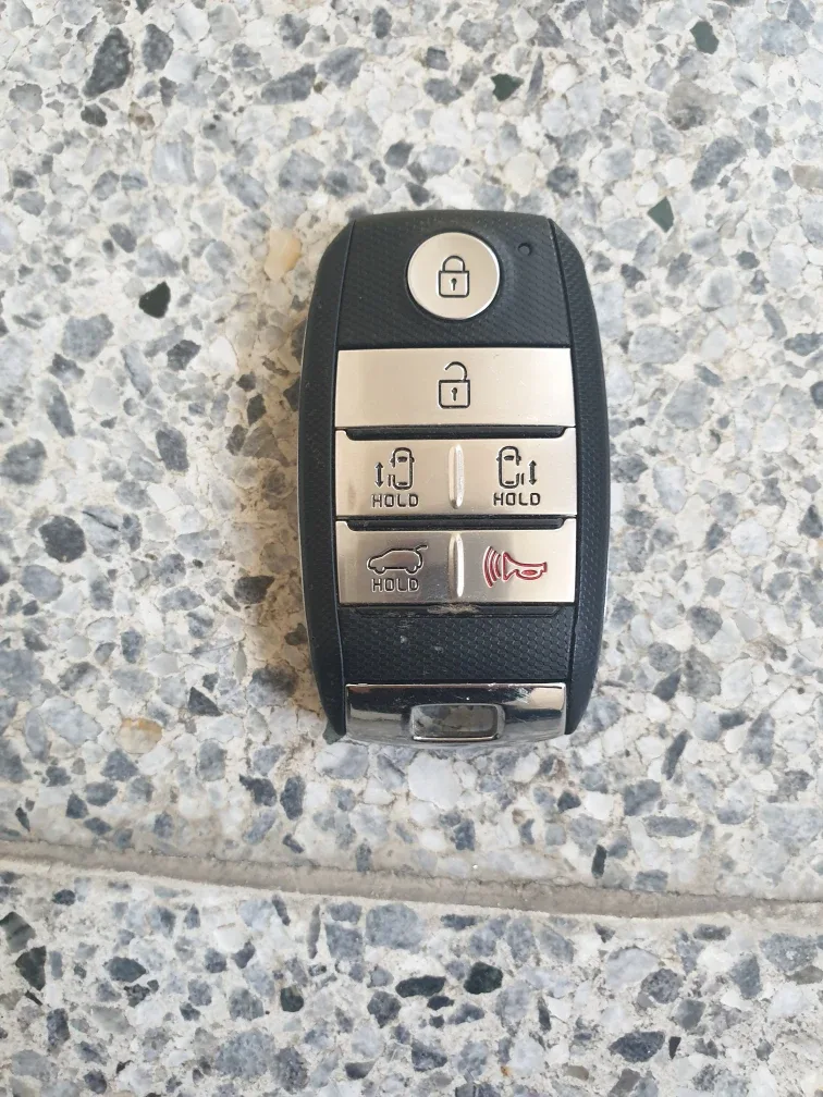 기아 카니발 중고 차키