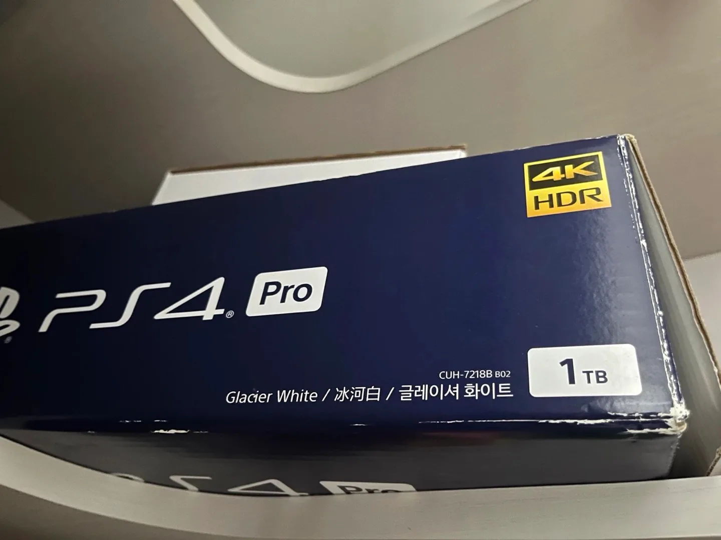 플스4 pro 중고 팝니다.