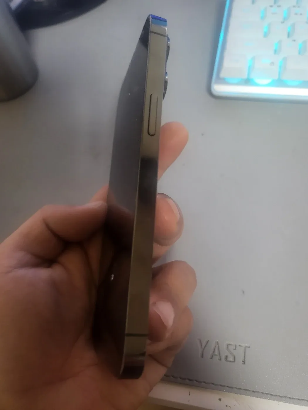 아이폰파손폰,불량폰삽니다.14,13,12,11,XS,XSMAX,X,미니,프로,맥스중고폰 삽니다.