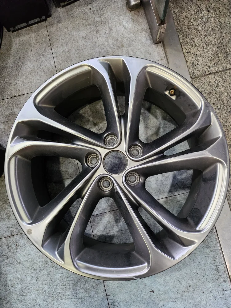 중고 스크레치휠