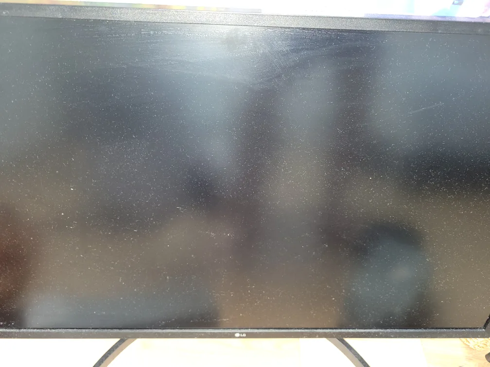 32uk550 hdr 32인치 4k 모니터 팝니다