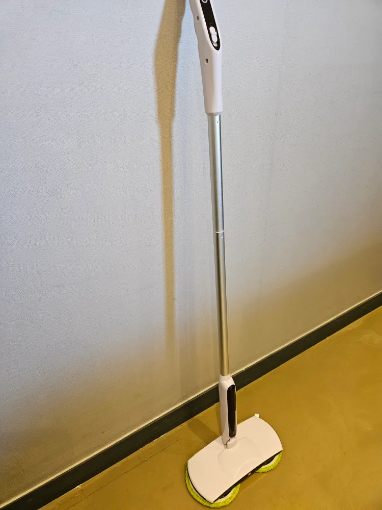 무선물걸레 청소기 판매 합니다