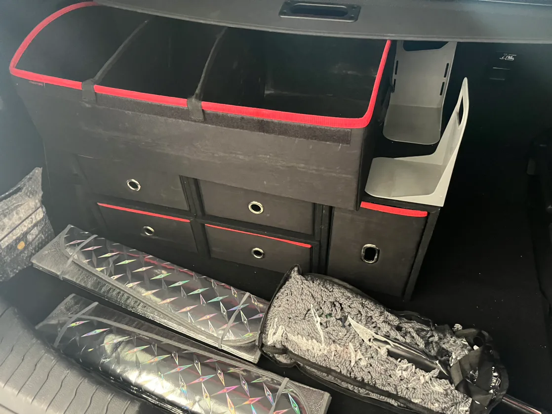 자동차 정리 박스, 햇빛 차단가리개, 먼지털이 나눔.