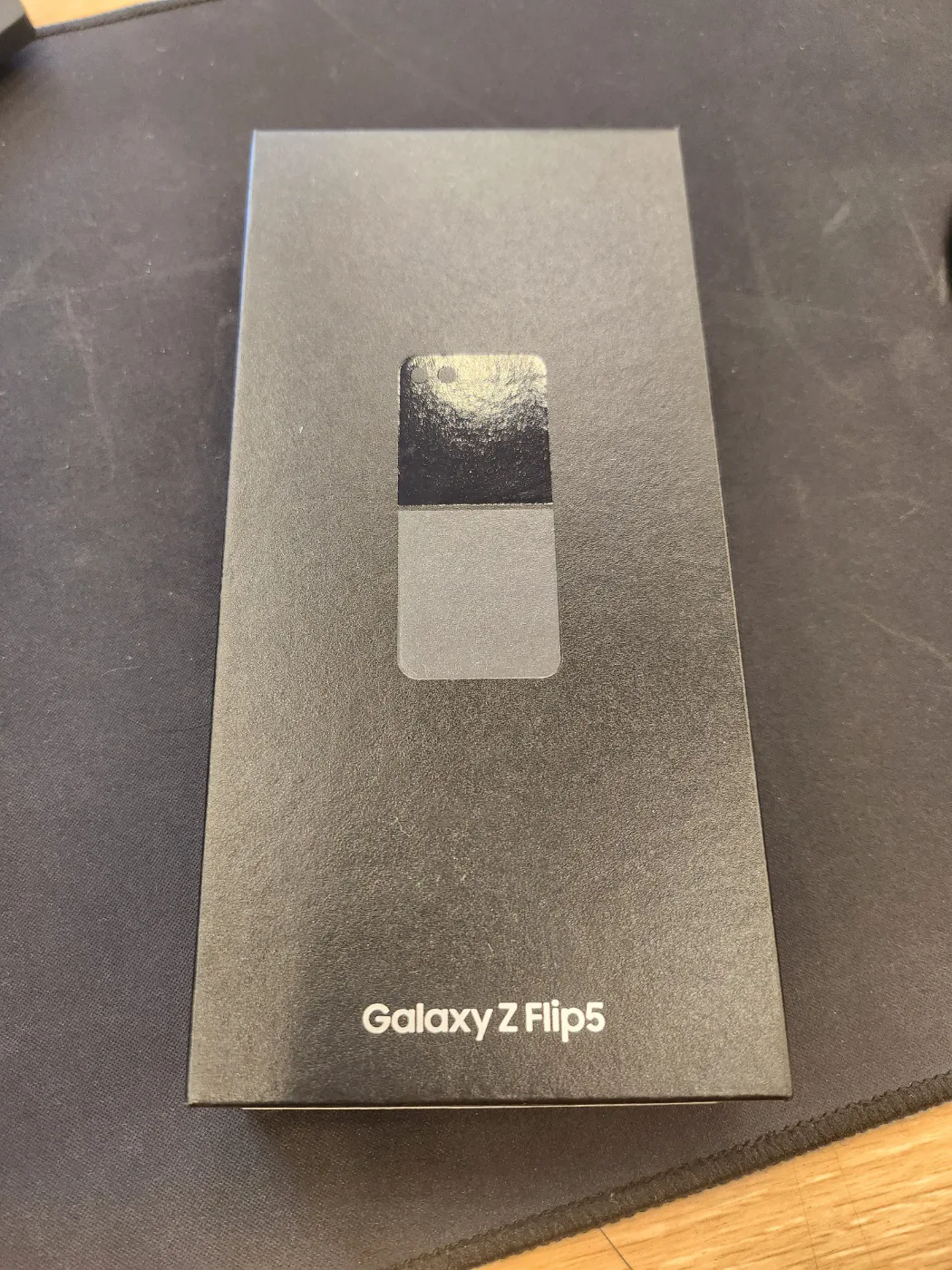 갤럭시 플립5 중고 풀박스 판매합니다