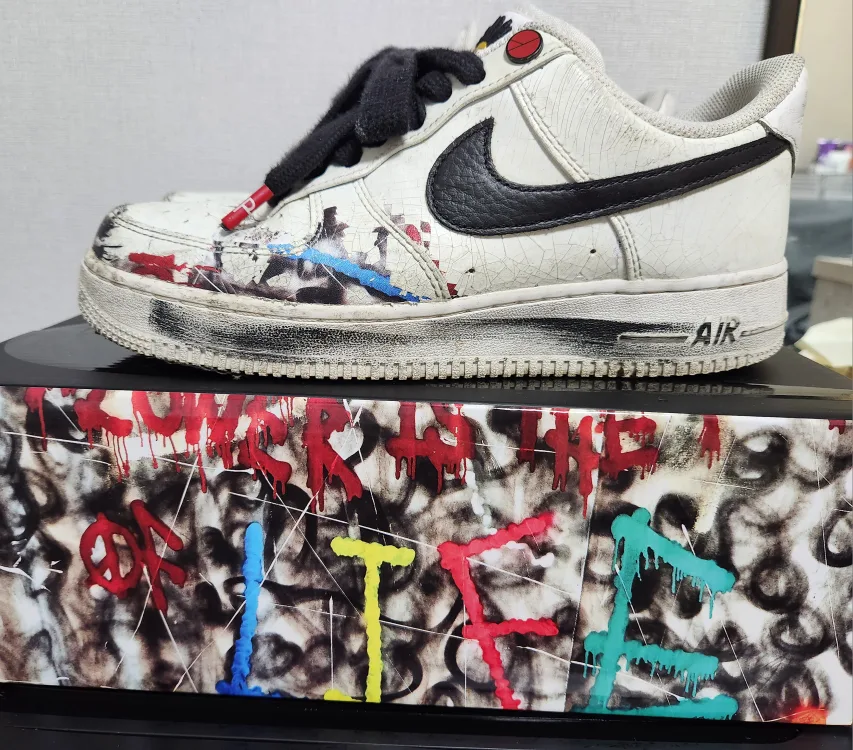 나이키 피스마이너스원 2 (중고) (260)