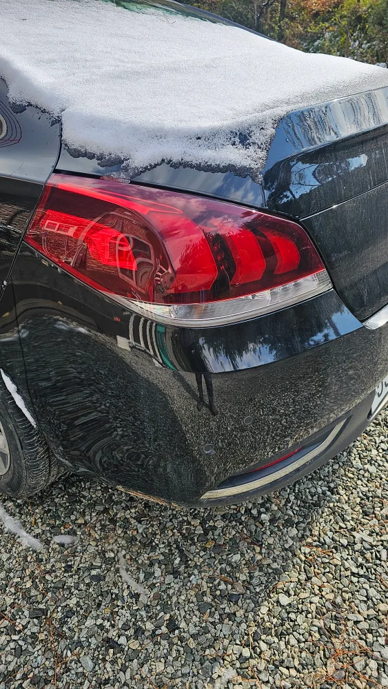 푸조508 2015년식 중고후미등 왼쪽 판매합니다