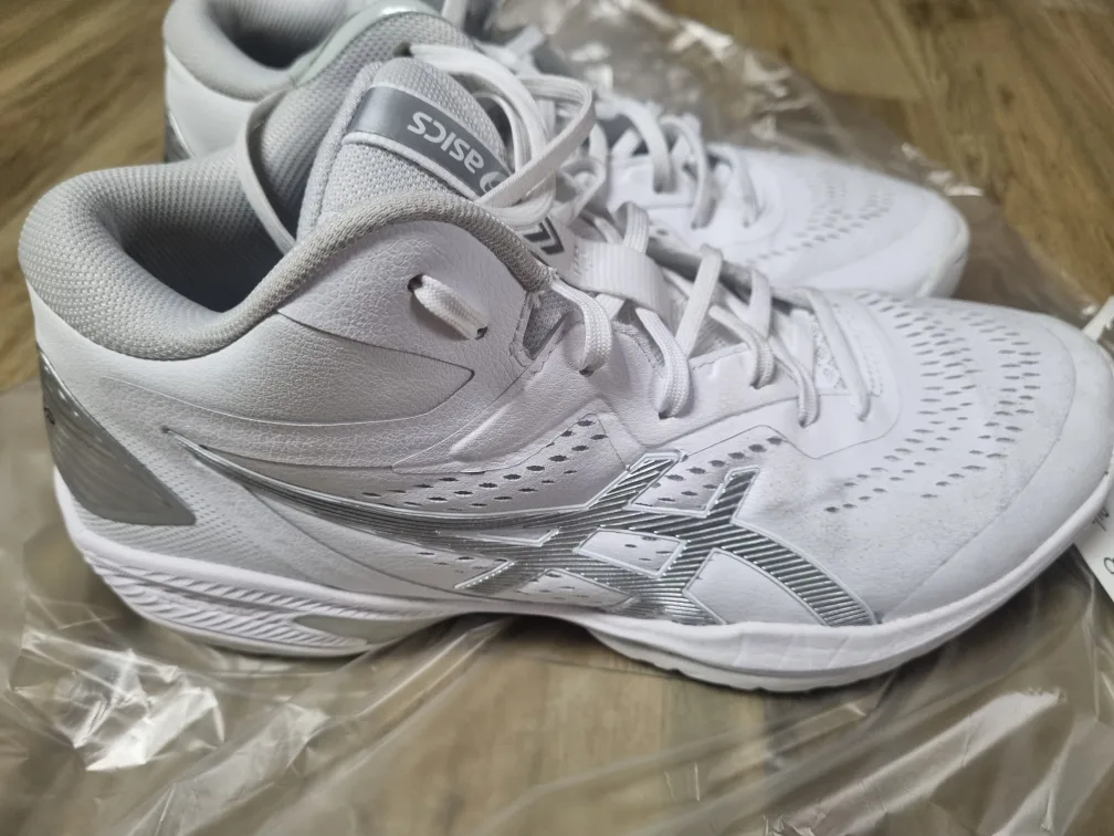 아식스 젤후프v15 275 4E중고