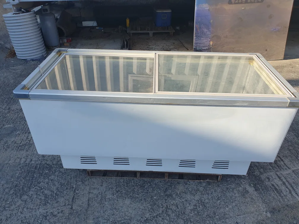 중고 대형 아이스크림 냉동고 팝니다.