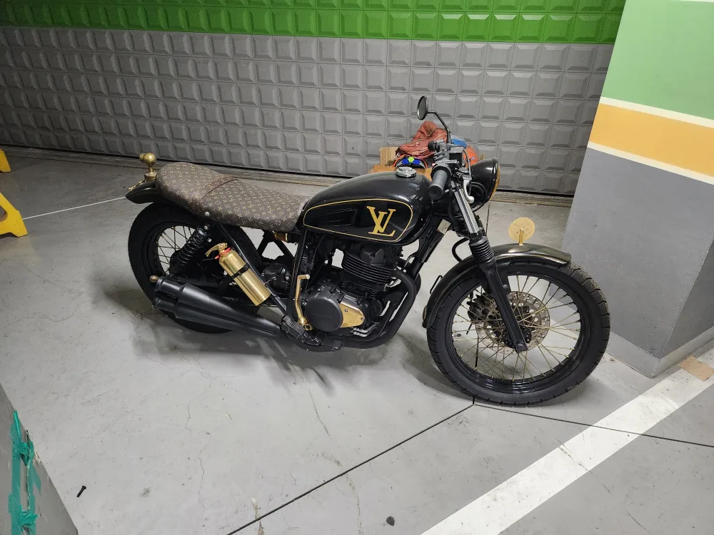Honda cb400ss 오토바이