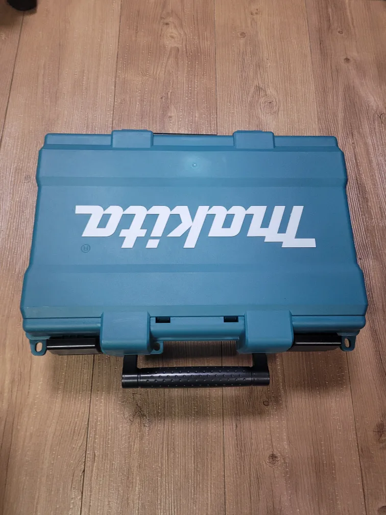 마끼다 임팩드릴드라이버