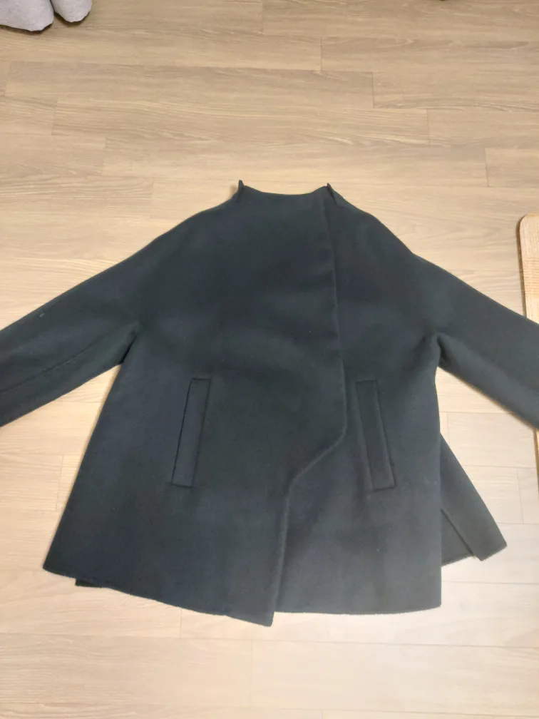 [중고]SJSJ겨울 코트입니다.