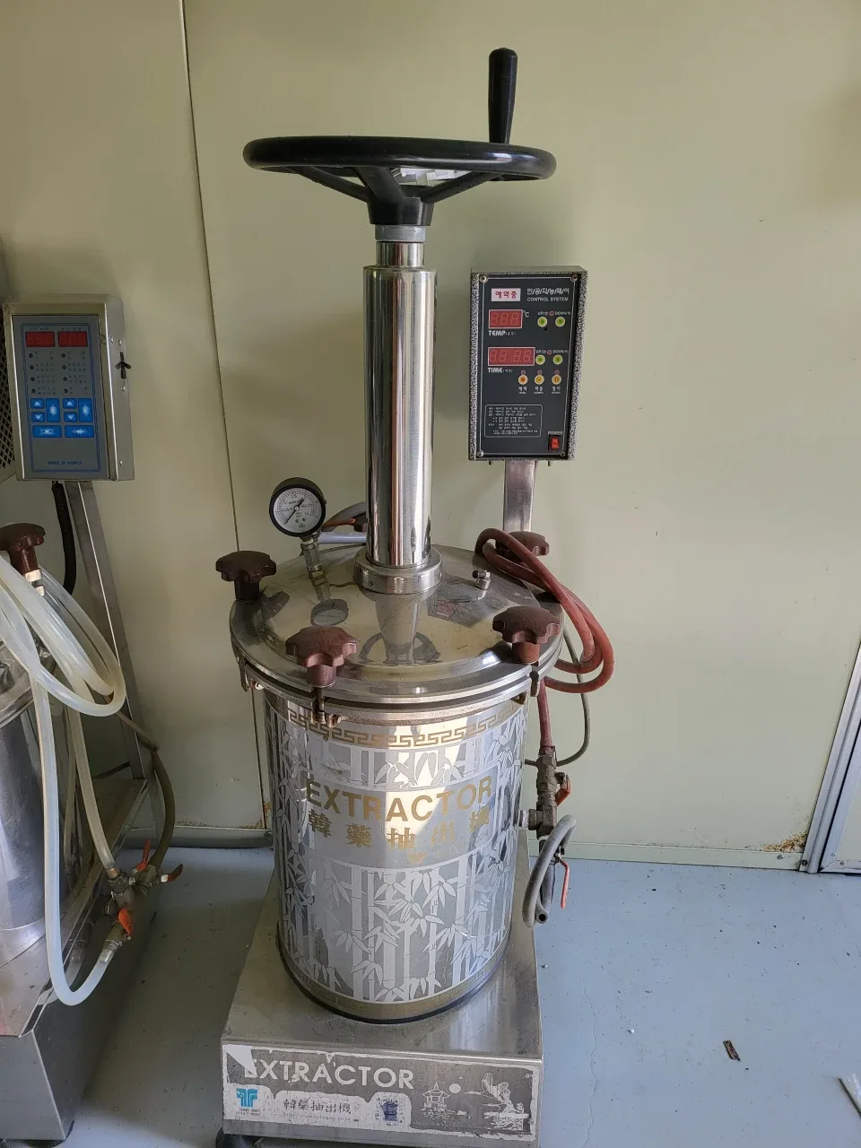 중고약탕기및 포장기 판매합니다