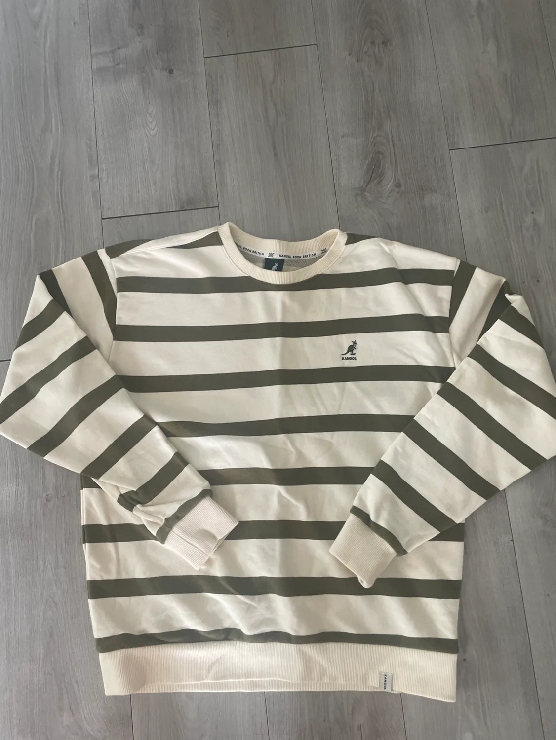 캉골 스트라이프 맨투맨 s