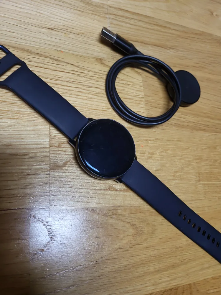 중고)갤럭시 워치2 액티브 44mm 팝니다.