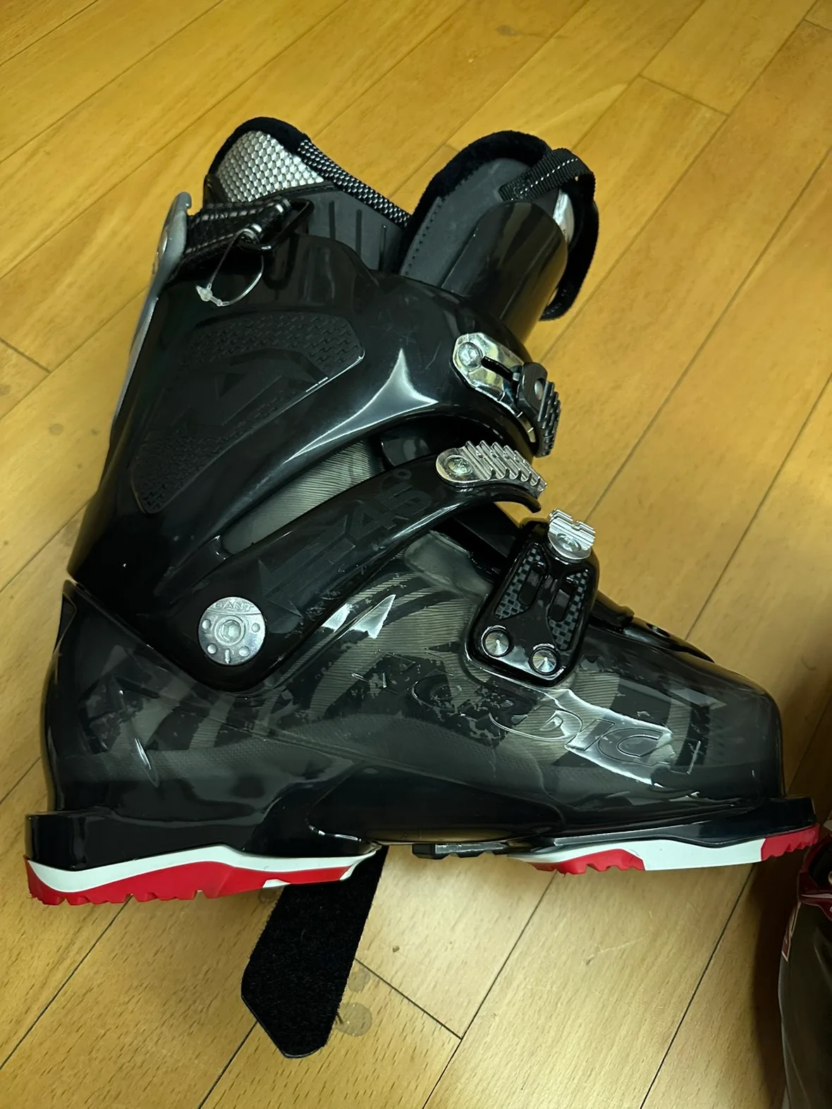 노르디카스키부츠 255