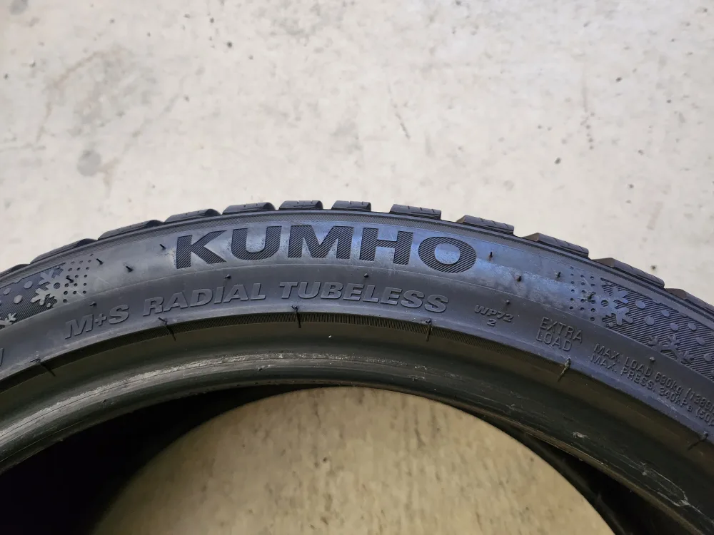 중고 스노우 타이어 2짝