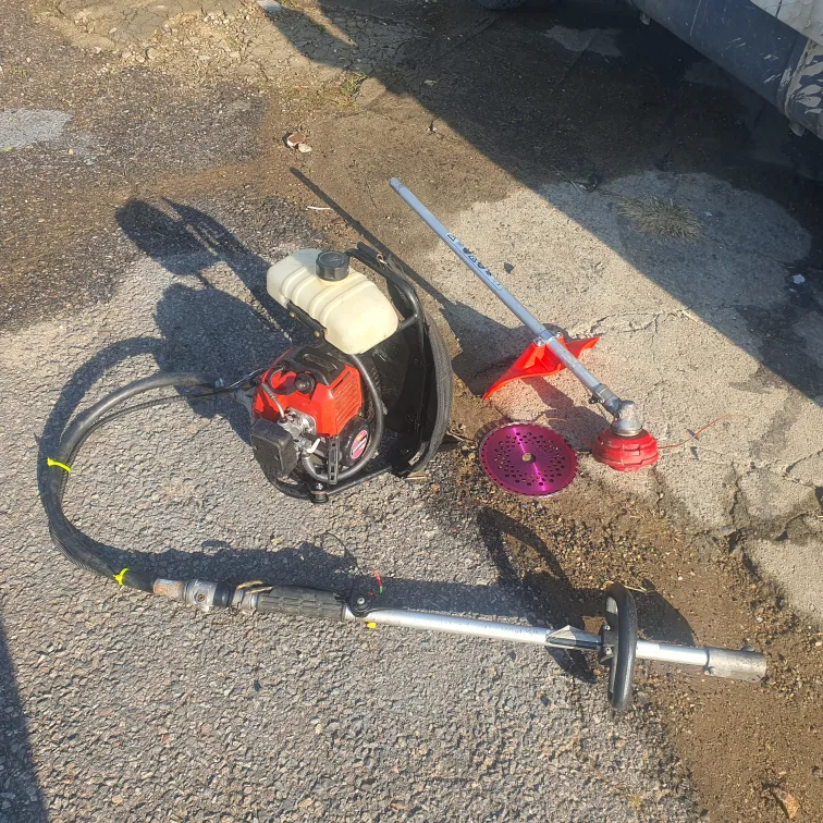 2행정 엔진예초기