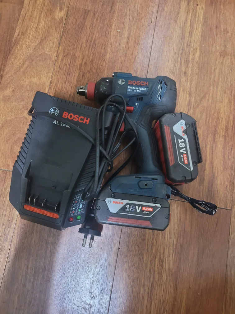 중고임팩트  팔아요