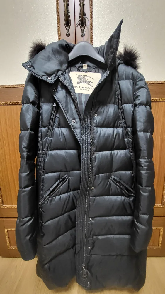 버버리 여성 패딩 북극여우퍼(매장정품)